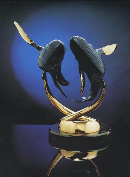 fine bronze sculpture of whales by Dan Skinner bronze sculptor